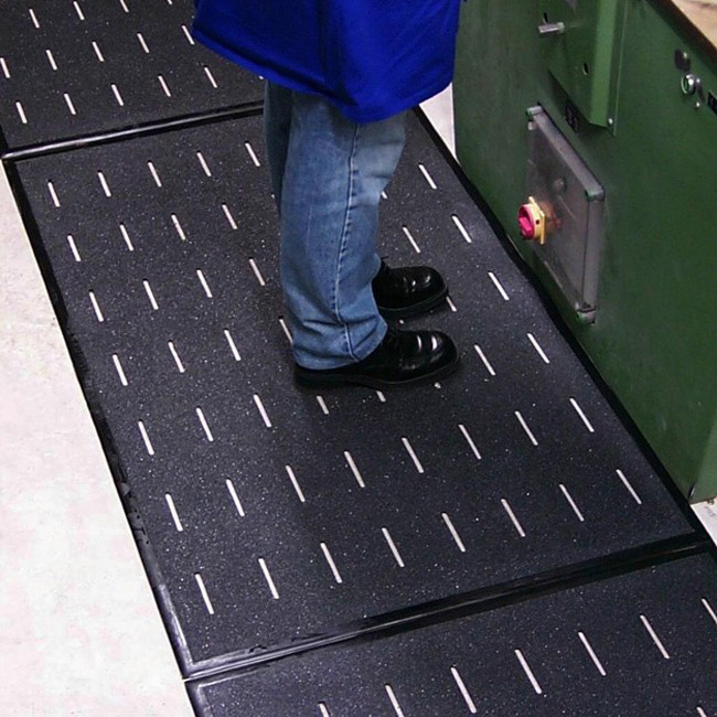 protivoskolj_rez_kovrik-3.jpg protivoskolj_rez_kovrik-3.jpg